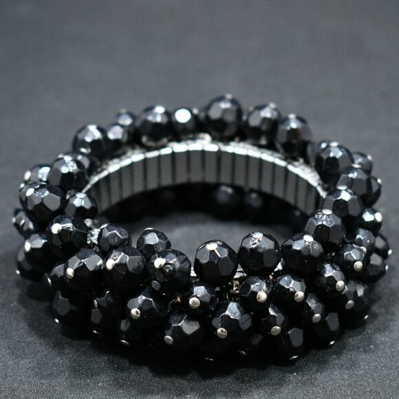 Vintage Black Beaded Cha Cha Bracelet, Silver Tone Expansion Bracelet, 6 1/2 In - Picture 4 of 9